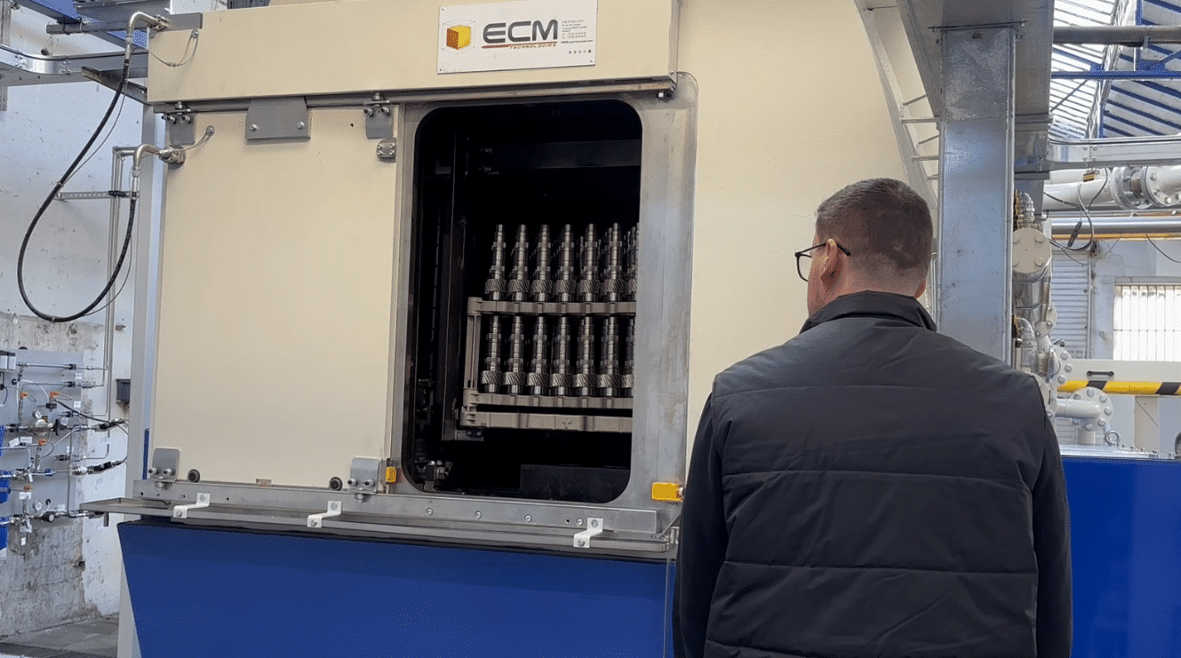 Four de cémentation basse pression pour différentes applications industrielles
